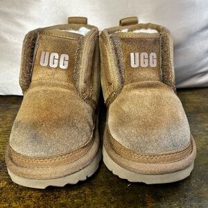 UGG Toddlers' Neumel EZ-Fit Chukka boots